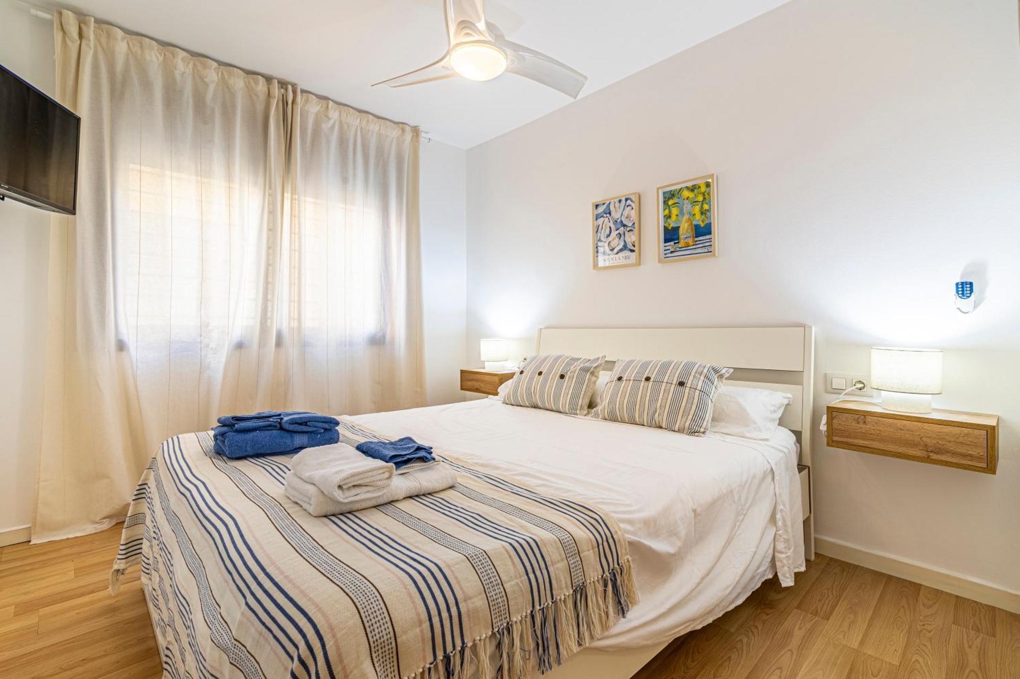 Solis Mare Apartments - Pedregalejo Beach 马拉加 外观 照片