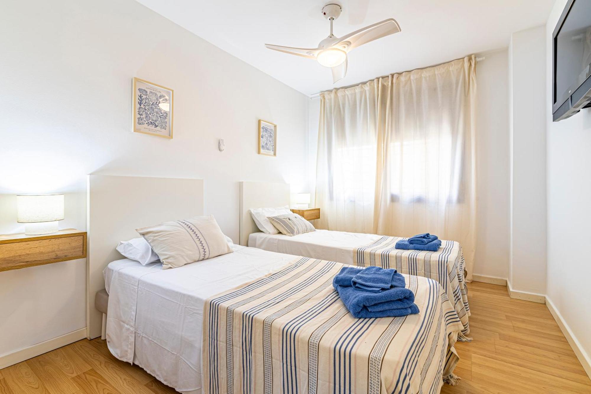 Solis Mare Apartments - Pedregalejo Beach 马拉加 外观 照片