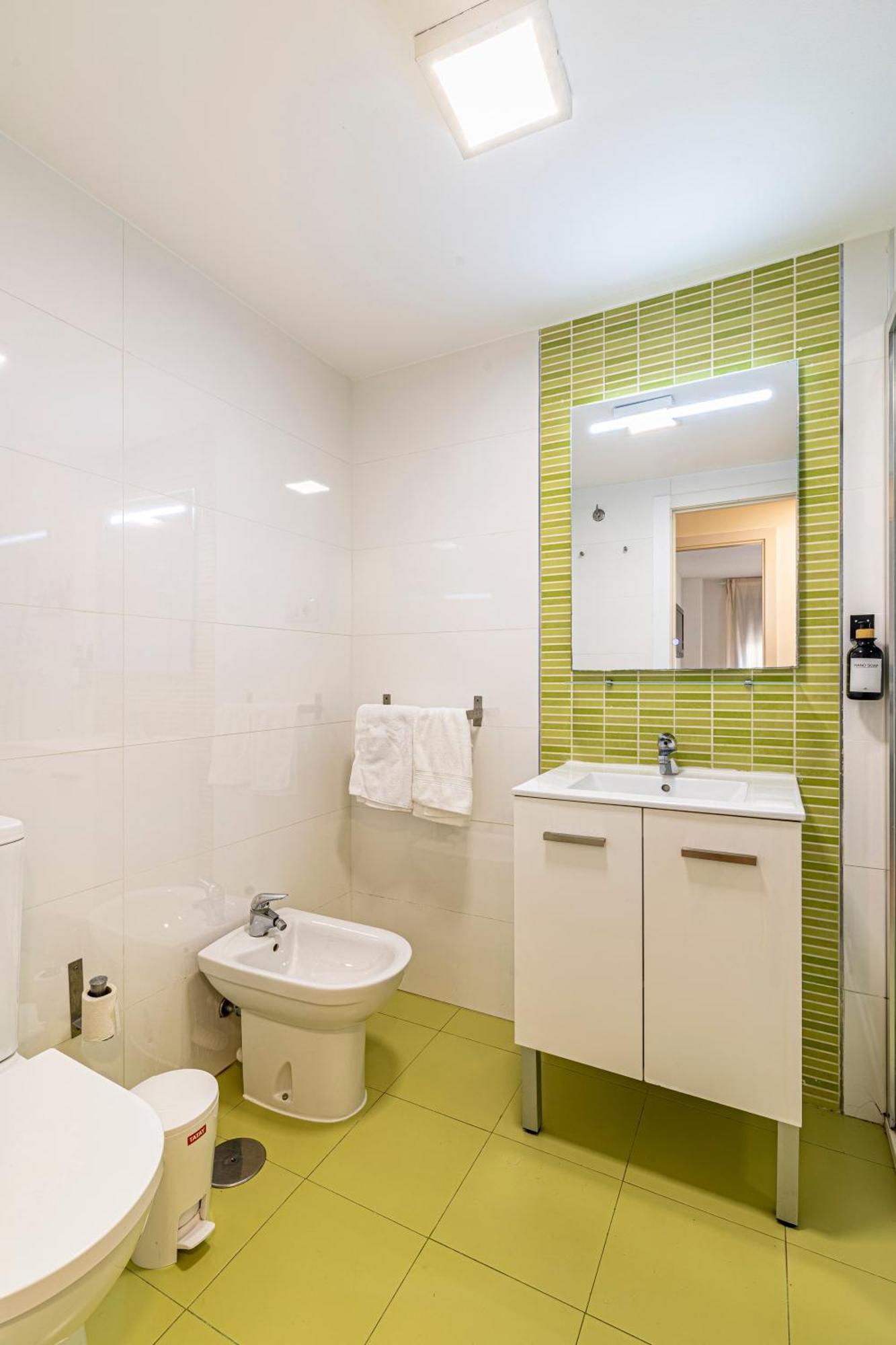 Solis Mare Apartments - Pedregalejo Beach 马拉加 外观 照片